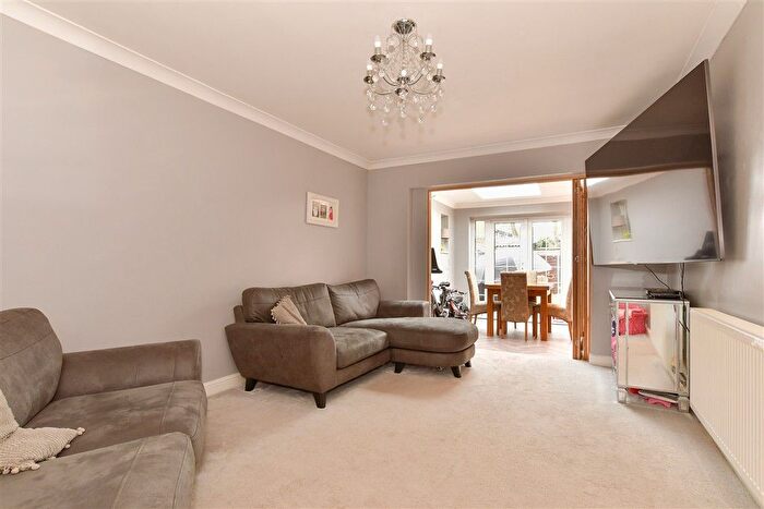 3 Bedroom Semi-Detached Bungalow For Sale In Balmoral Road, Sutton At Hone, Dartford, Kent, DA4