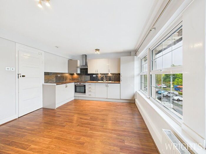 2 Bedroom Apartment To Rent In Woodhall House, Welwyn Garden City, AL7