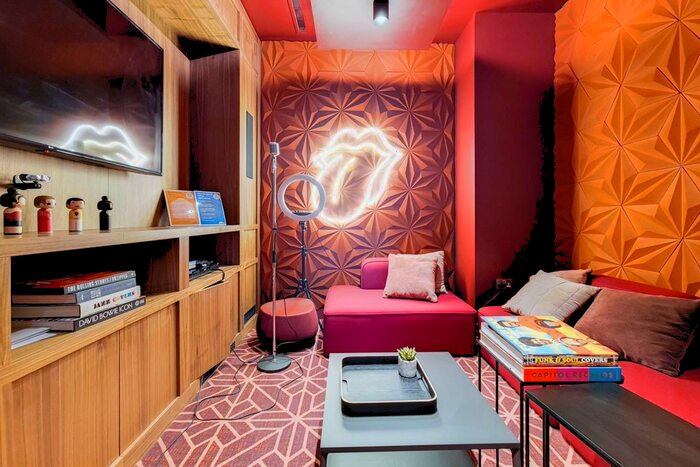 2 Bedroom Flat To Rent In Uncle Southall, Southall, UB2