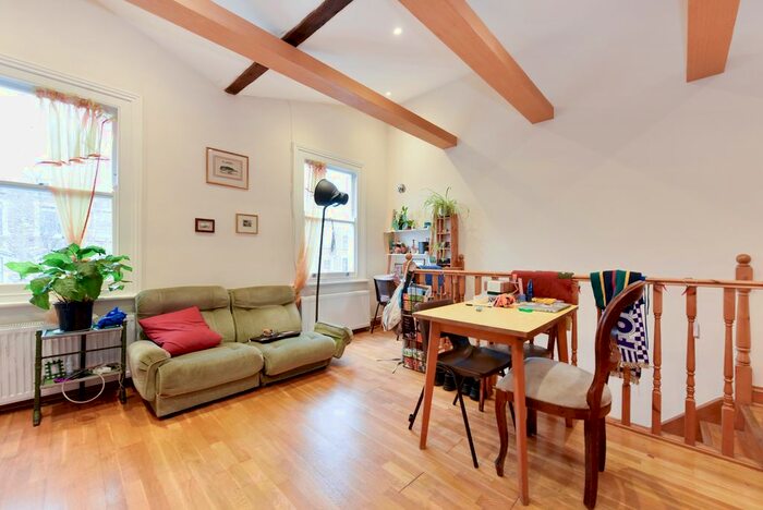 1 Bedroom Flat To Rent In Victoria Park Road, London, E9