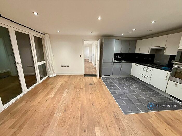 2 Bedroom Flat To Rent In Elm Road, Wembley, HA9