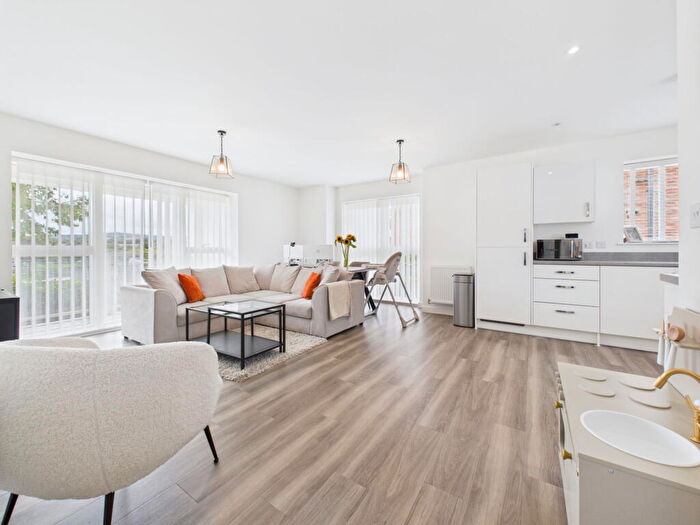 2 Bedroom Flat For Sale In Narwhal Crescent, Wouldham, ME1