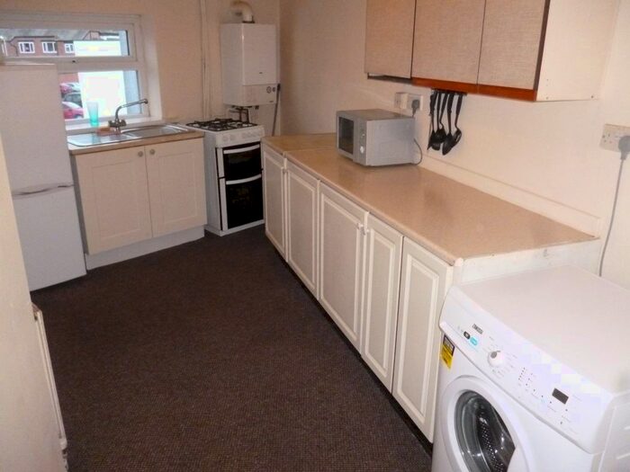 2 Bedroom Flat To Rent In Hart Road, Fallowfield, Manchester M14