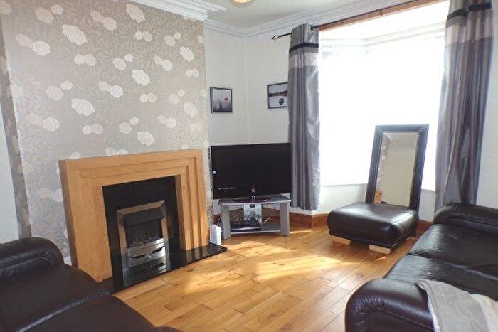 2 Bedroom End Of Terrace House To Rent In Trafalgar Terrace, Darlington, DL3