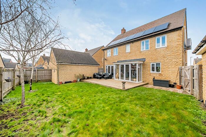 4 Bedroom Detached House For Sale In Blush Crescent, Carterton, Oxfordshire, OX18