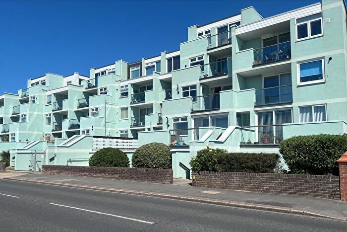 2 Bedroom Flat For Sale In Promenade Court, Lee-On-The-Solent, PO13