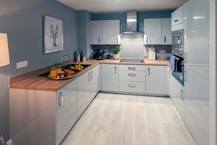 2 Bedroom Retirement Property To Rent In - New Dover Road, Canterbury, Kent, CT1