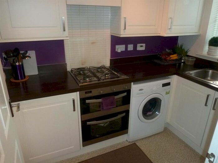 3 Bedroom Semi-Detached House To Rent In Crown Street, Smethwick, B66