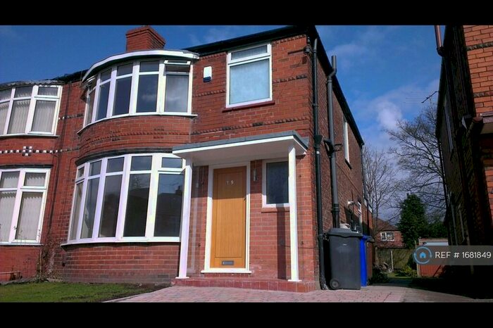 3 Bedroom Semi-Detached House To Rent In Fairholme Road, Manchester, M20