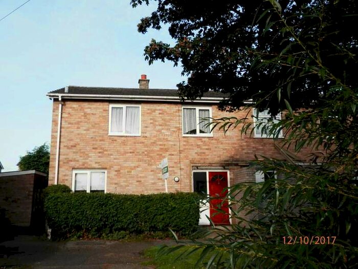 3 Bedroom Semi-Detached House To Rent In Eynesbury, PE19