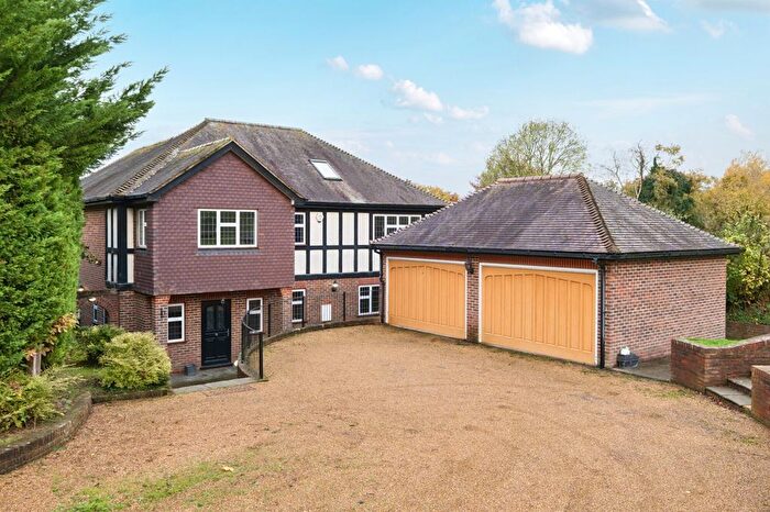 6 Bedroom Detached House To Rent In Chelsfield Hill, Chelsfield, Orpington, BR6
