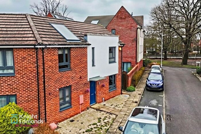 2 Bedroom Terraced House To Rent In Trinity Way, Maidstone, ME15