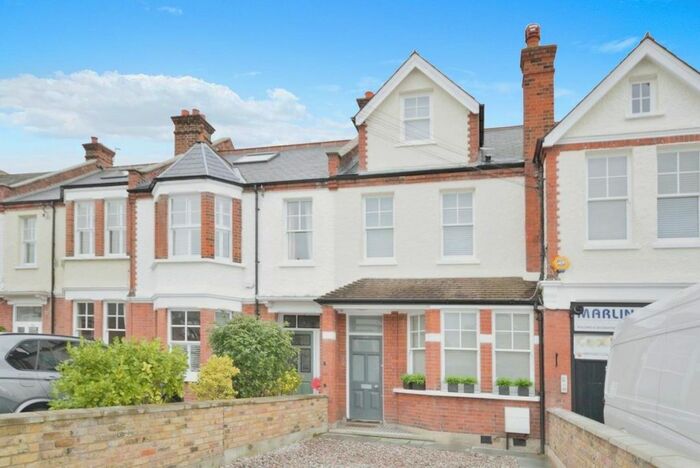 4 Bedroom Property To Rent In Lambton Road, London, SW20