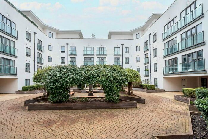 2 Bedroom Flat To Rent In Queen Mary's Place, Roehampton, London, SW15