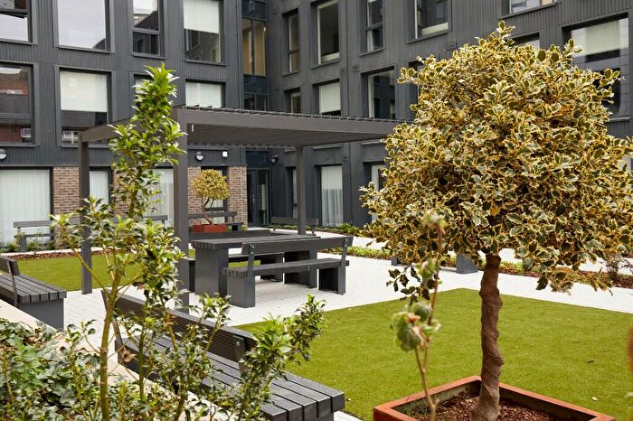 1 Bedroom Apartment To Rent In Loxley Heights, Rockingham Street, Sheffield, S1