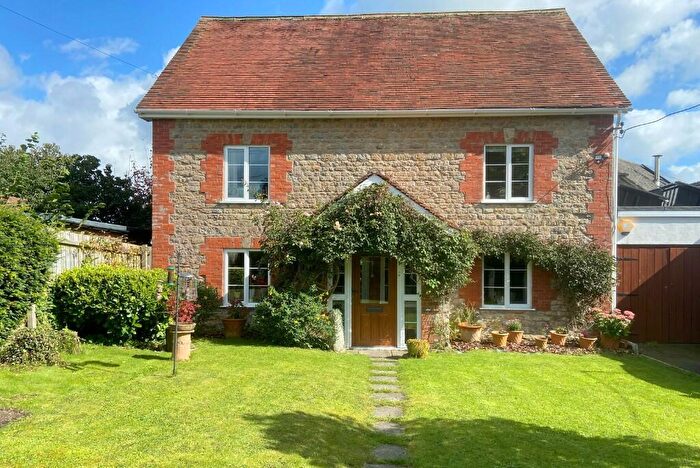 3 Bedroom Detached House For Sale In Bourton, Dorset., SP8