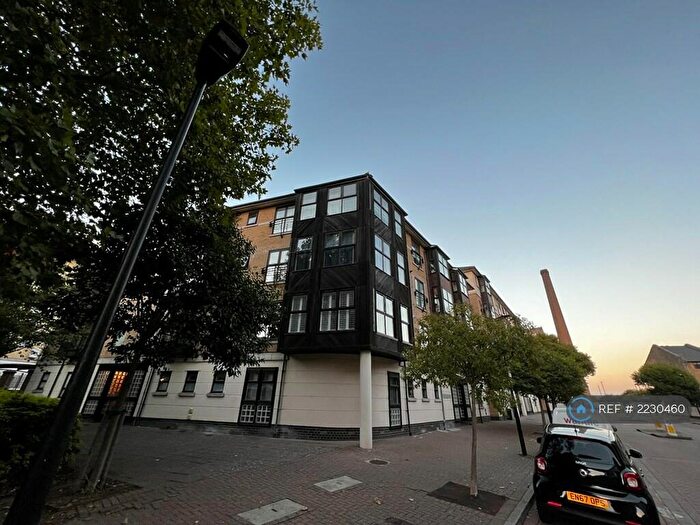 2 Bedroom Flat To Rent In Munnings House, London, E16