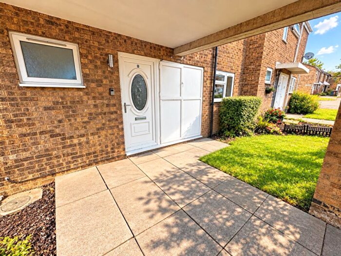 4 Bedroom Terraced House To Rent In Greenland Walk, Corby, NN18