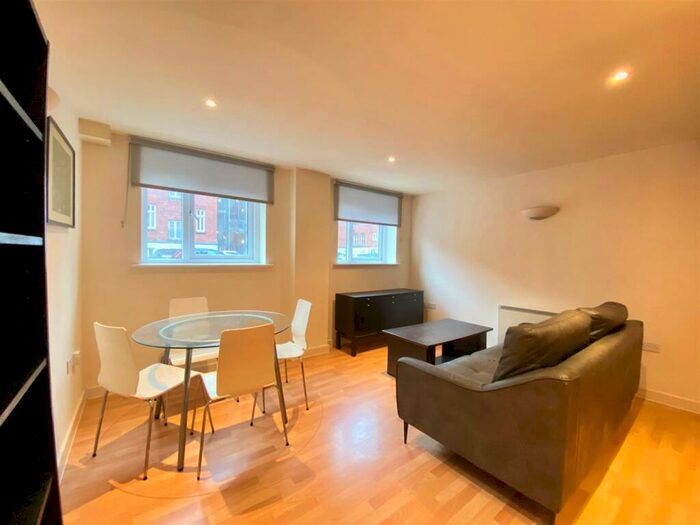 1 Bedroom Apartment To Rent In The Royal, Wilton Place, Salford, M3