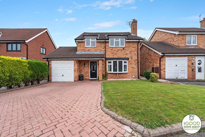 4 Bedroom Detached House For Sale In Marquis Drive, Stockport, SK8