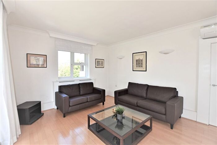 2 Bedroom Flat To Rent In Avenue Road, St. John's Wood, London, NW8