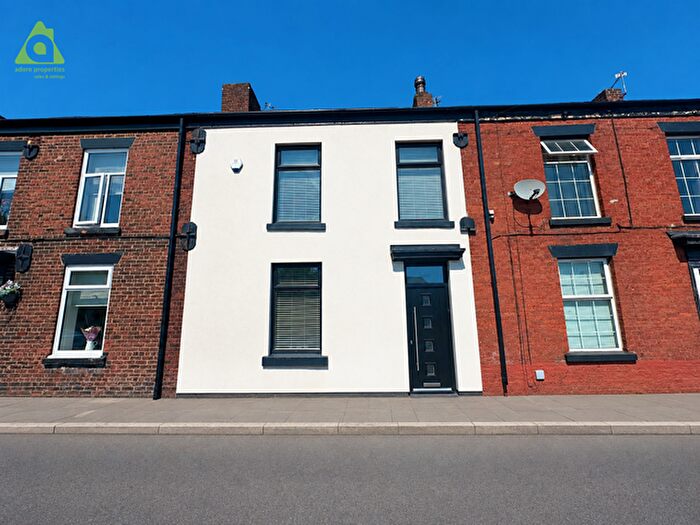 3 Bedroom Terraced House For Sale In Wigan Road, Westhoughton, BL5