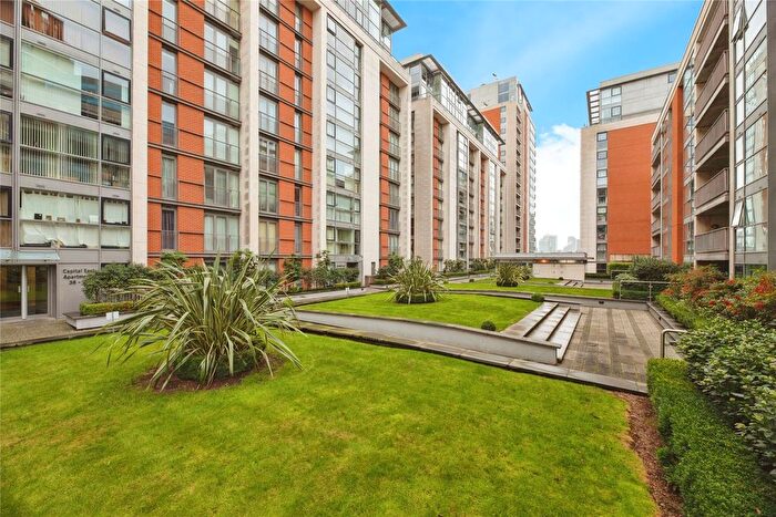 1 Bedroom Flat To Rent In Western Gateway, Docklands Excel, London, E16