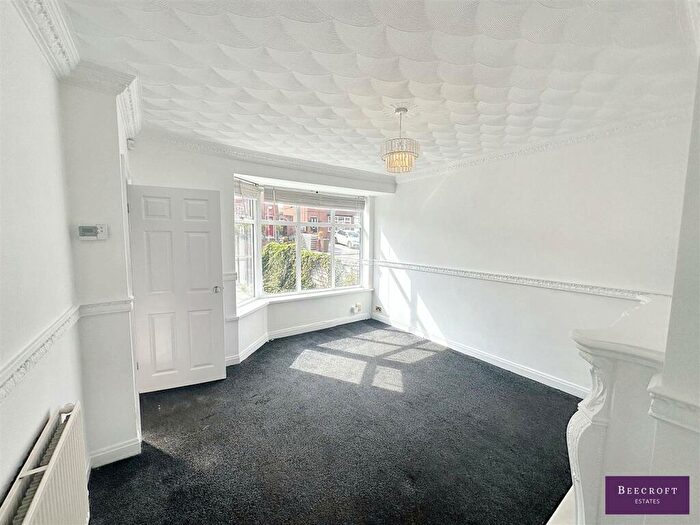2 Bedroom Semi-Detached House For Sale In Kingsway, Wombwell, Barnsley, S73