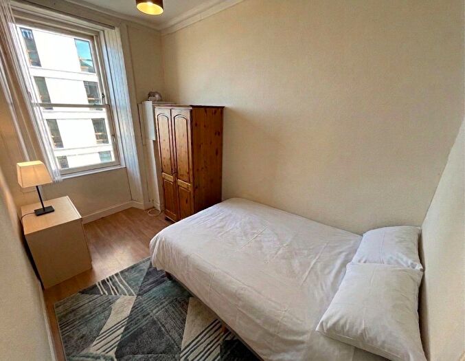 2 Bedroom Flat To Rent In Seagate, Dundee, DD1