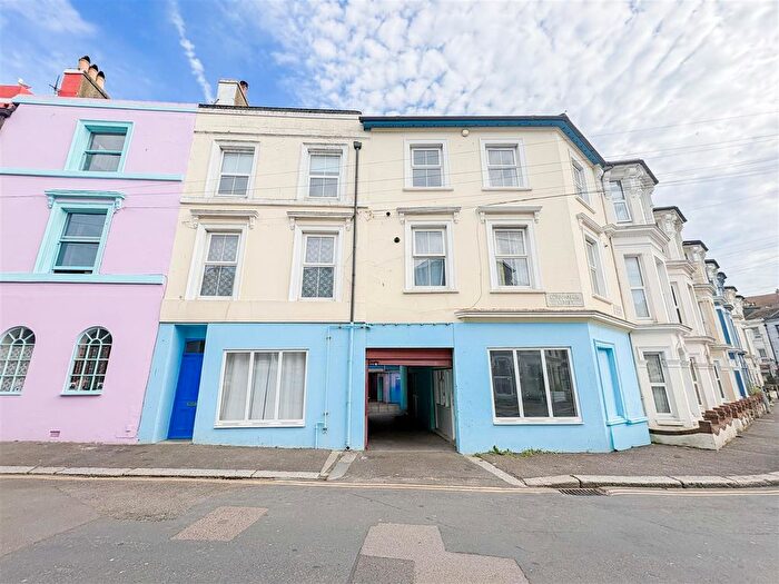 1 Bedroom Flat To Rent In Cornwallis Street, Hastings, TN34