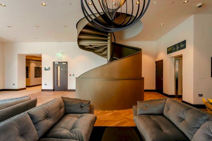 2 Bedroom Flat To Rent In Allegro Queensway, Birmingham, B4