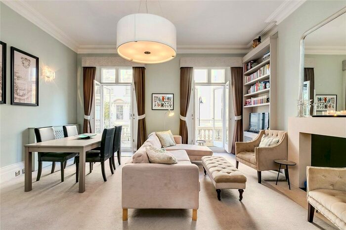 3 Bedroom Flat To Rent In Stanhope Gardens, South Kensington, SW7