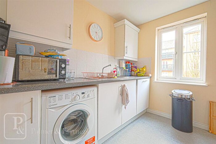 2 Bedroom Apartment To Rent In Bradford Drive, Colchester, Essex, CO4