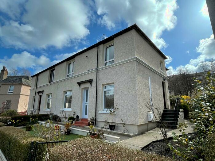 2 Bedroom Apartment To Rent In Florida Crescent, Mount Florida, G42