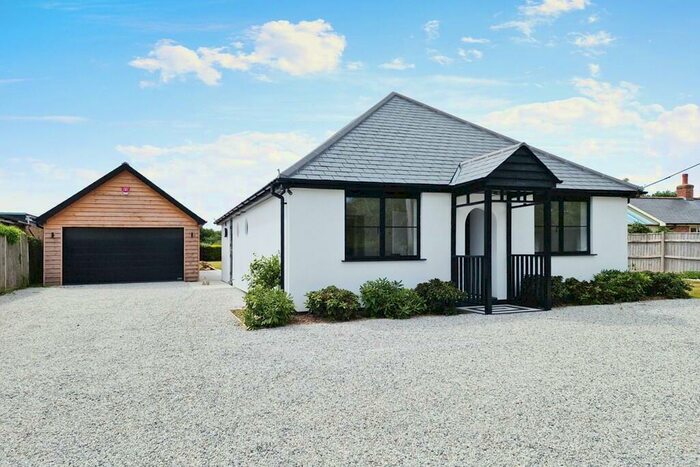 3 Bedroom Detached Bungalow For Sale In Holly Lane, Pilley, Lymington, Hampshire, SO41