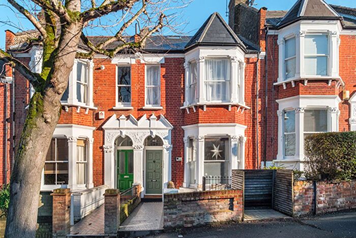 3 Bedroom Flat To Rent In Inderwick Road, Crouch End, N8