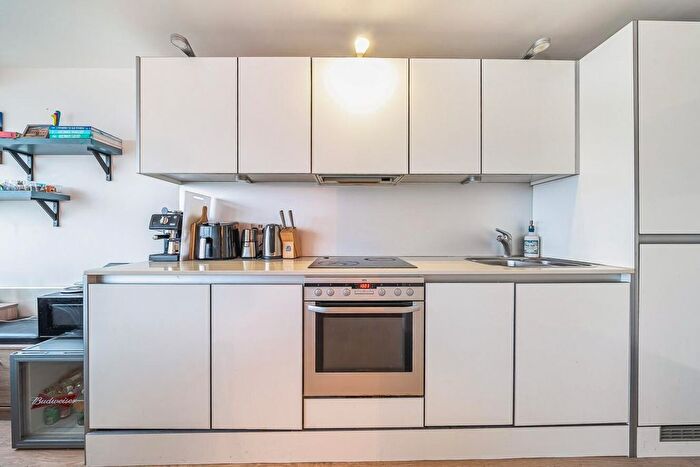 2 Bedroom Flat For Sale In George Beard Road, Deptford, London, SE8