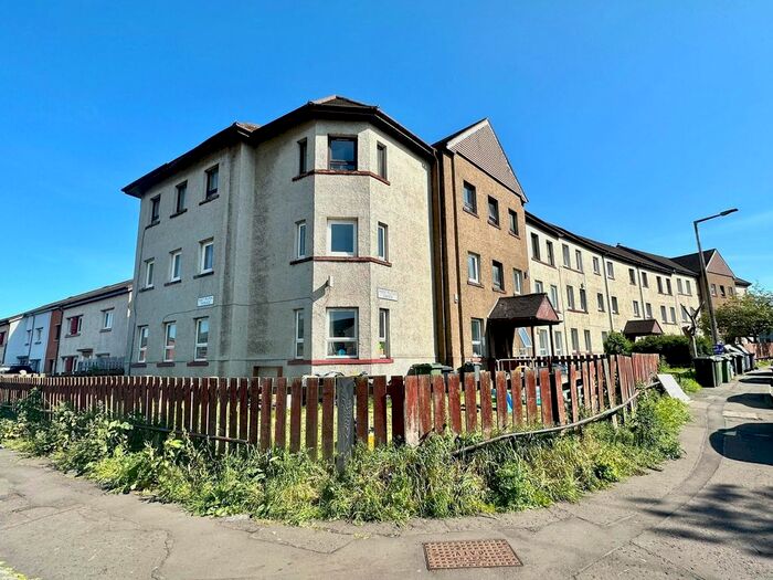 3 Bedroom Flat To Rent In West Pilton Green, Pilton, Edinburgh, EH4