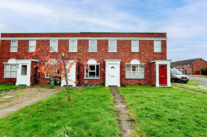 3 Bedroom Terraced House For Sale In Hardwick Crescent, Syston, Leicester, Leicestershire, LE7