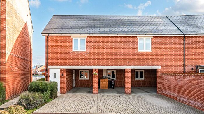 2 Bedroom Flat For Sale In Wildeve Avenue, Colchester, CO4