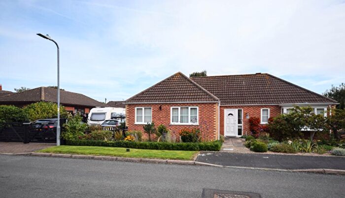 3 Bedroom Detached Bungalow For Sale In Manor Park, Legbourne, LN11