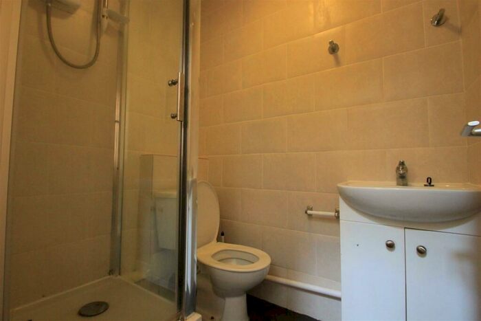5 Bedroom Semi-Detached House To Rent In St Mary Magdalene Street, Brighton, BN2