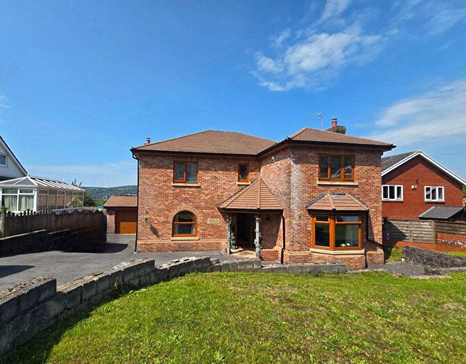 4 Bedroom Detached House For Sale In Graig Road, Glais, Swansea, SA7