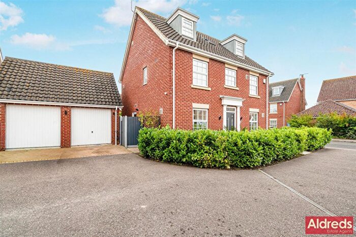 5 Bedroom Detached House For Sale In Rushton Drive, Carlton Colville, Lowestoft, Suffolk, NR33