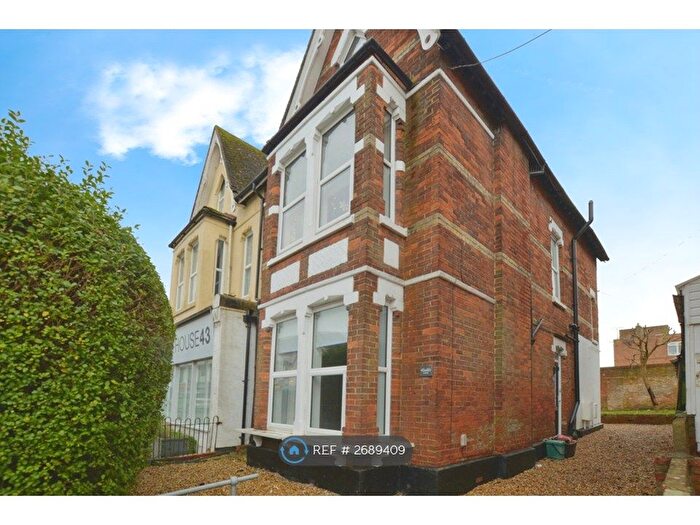 1 Bedroom Flat To Rent In Cheriton High Street, Folkestone, CT19