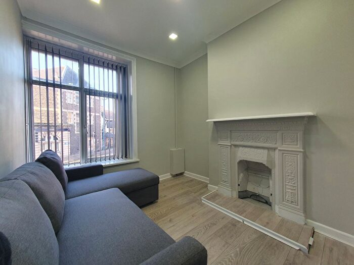 1 Bedroom Flat To Rent In Mackintosh Place, Cardiff, CF24