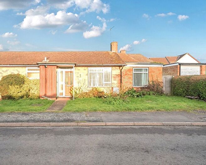 2 Bedroom Bungalow For Sale In The Island, Steeple Claydon, Buckingham, MK18