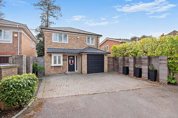 4 Bedroom Detached House For Sale In Fintonagh Drive, Penenden Heath, Maidstone, ME14