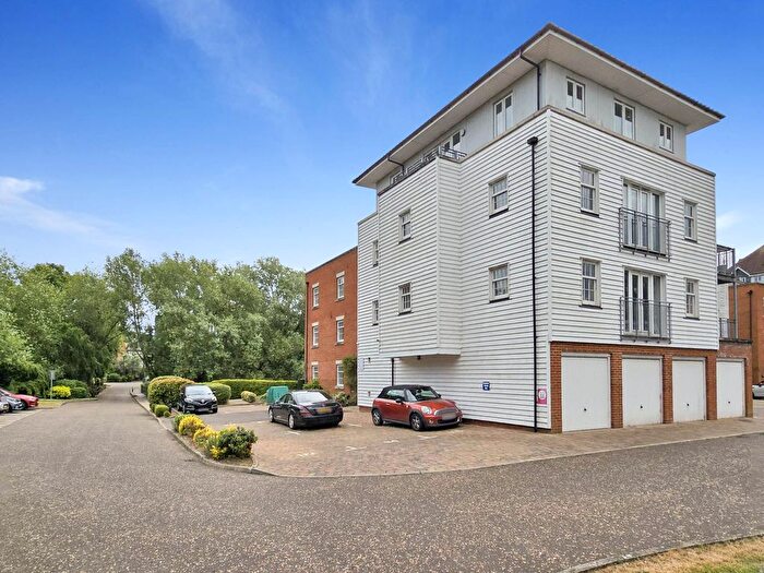 2 Bedroom Flat To Rent In Waters Edge, Canterbury, CT1