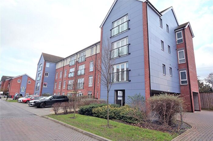 2 Bedroom Flat For Sale In Chadwick Road, Langley, SL3